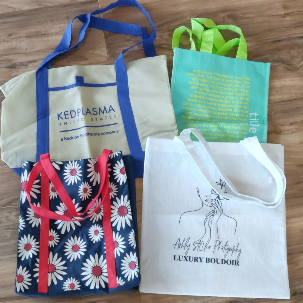 Bundle of 6 reusable shopping bags and totes